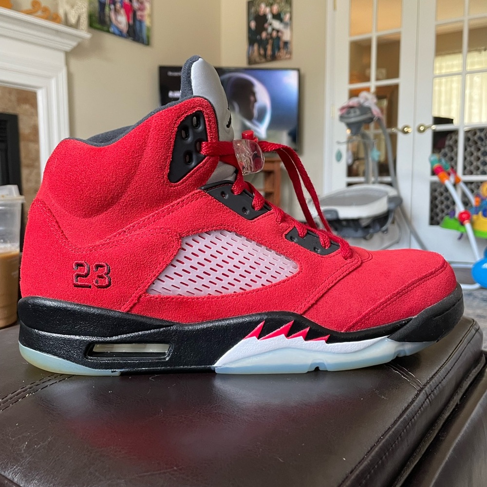 AIR JORDAN 5 RETRO RAGING BULL 2021